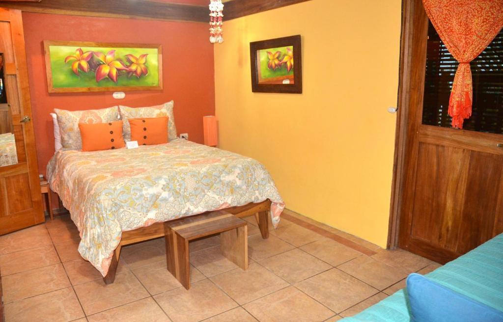 Physis Caribbean Bed & Breakfast Puerto Viejo de Talamanca Esterno foto