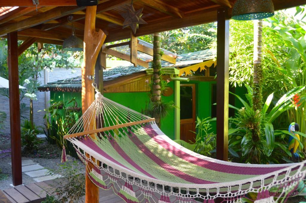 Physis Caribbean Bed & Breakfast Puerto Viejo de Talamanca Esterno foto