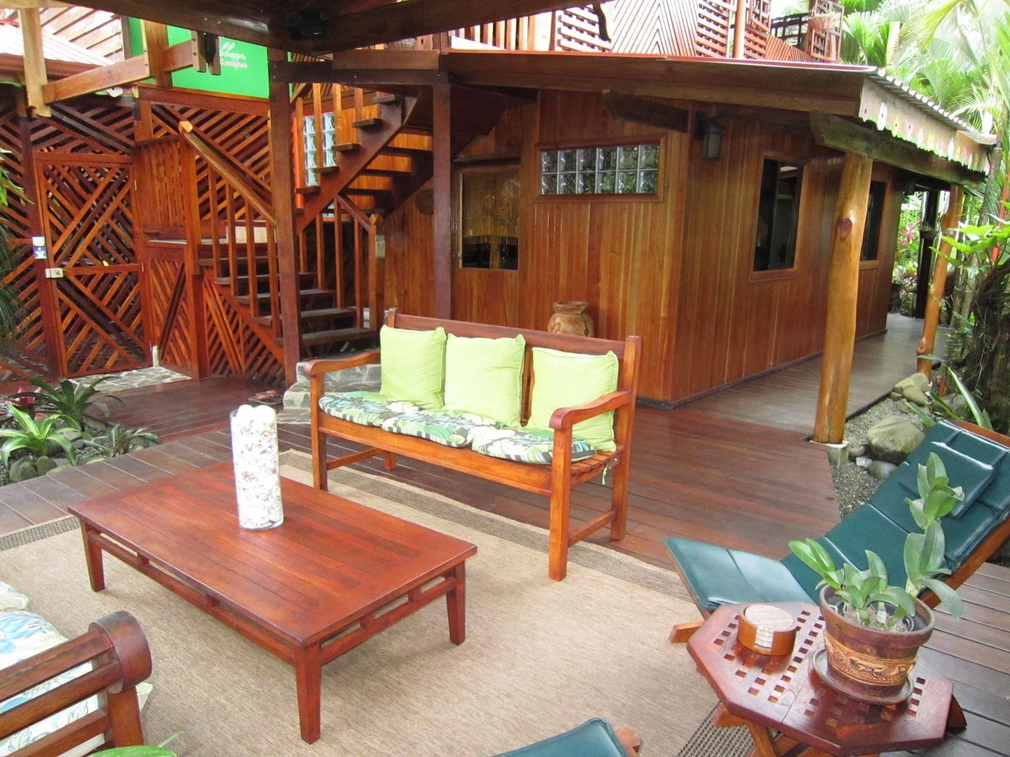Physis Caribbean Bed & Breakfast Puerto Viejo de Talamanca Esterno foto