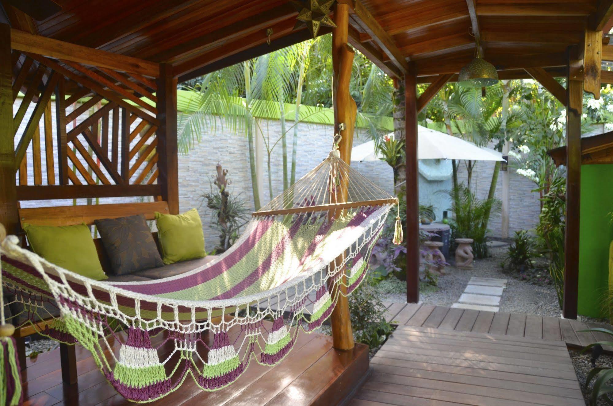 Physis Caribbean Bed & Breakfast Puerto Viejo de Talamanca Esterno foto