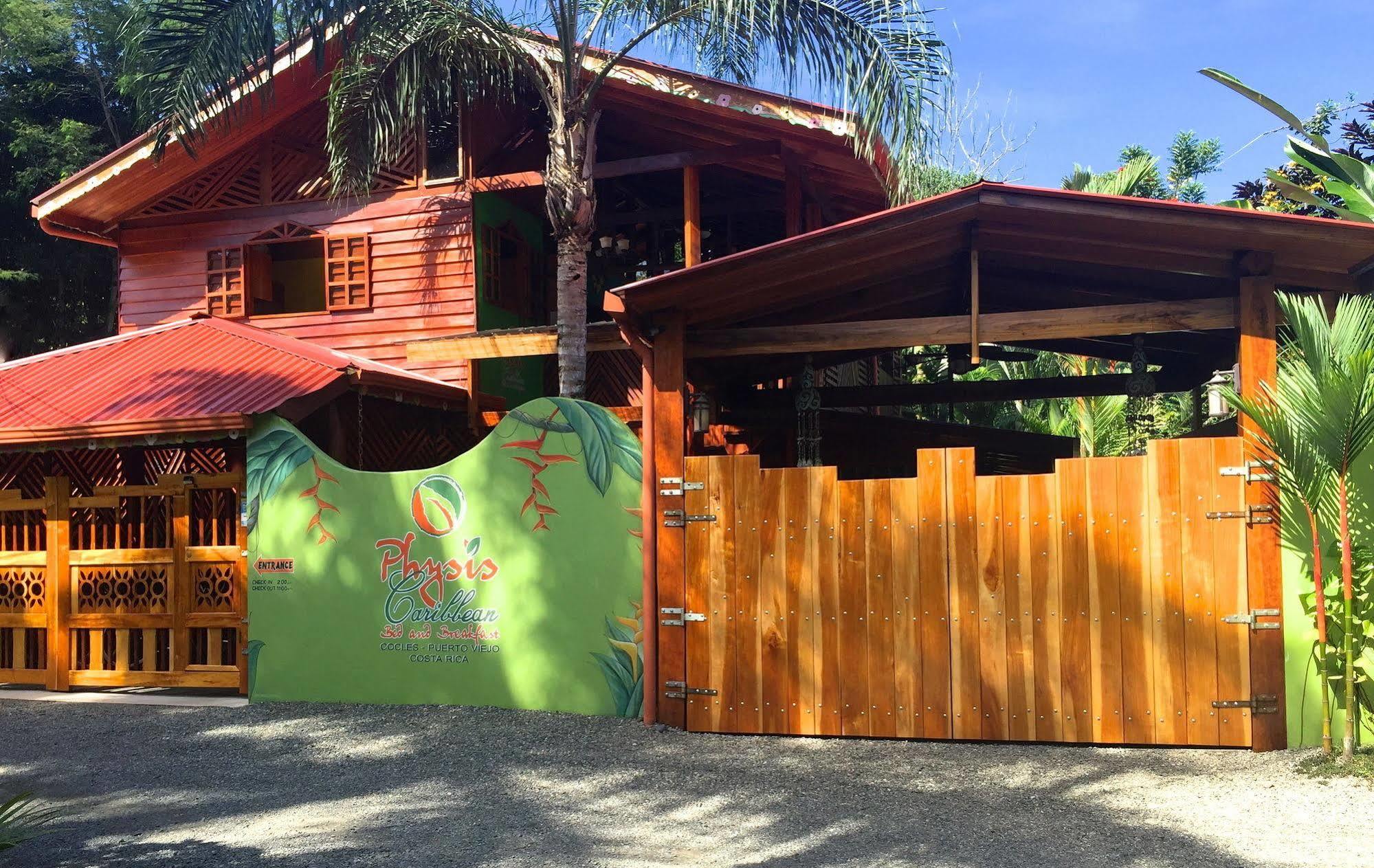 Physis Caribbean Bed & Breakfast Puerto Viejo de Talamanca Esterno foto