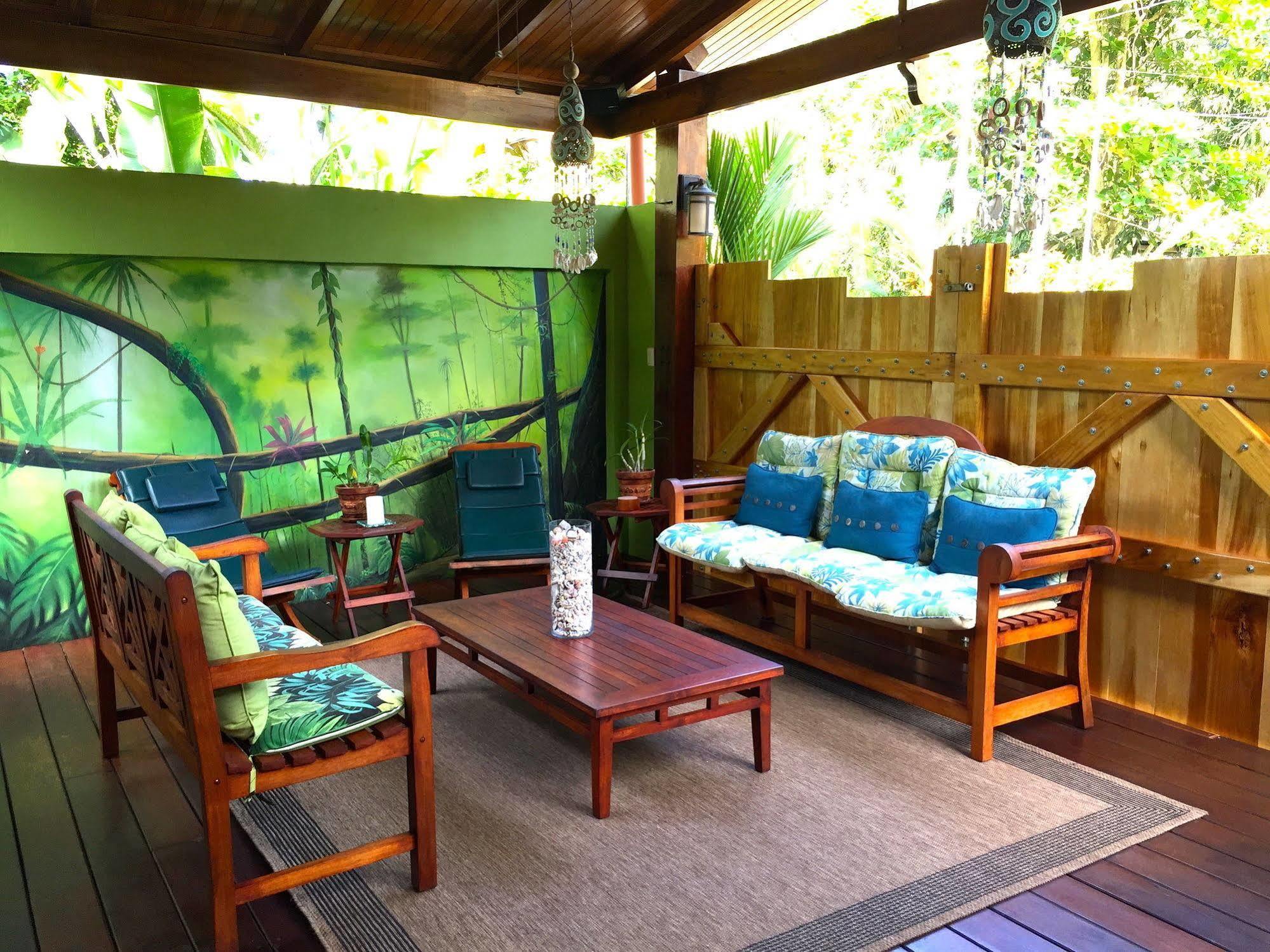 Physis Caribbean Bed & Breakfast Puerto Viejo de Talamanca Esterno foto